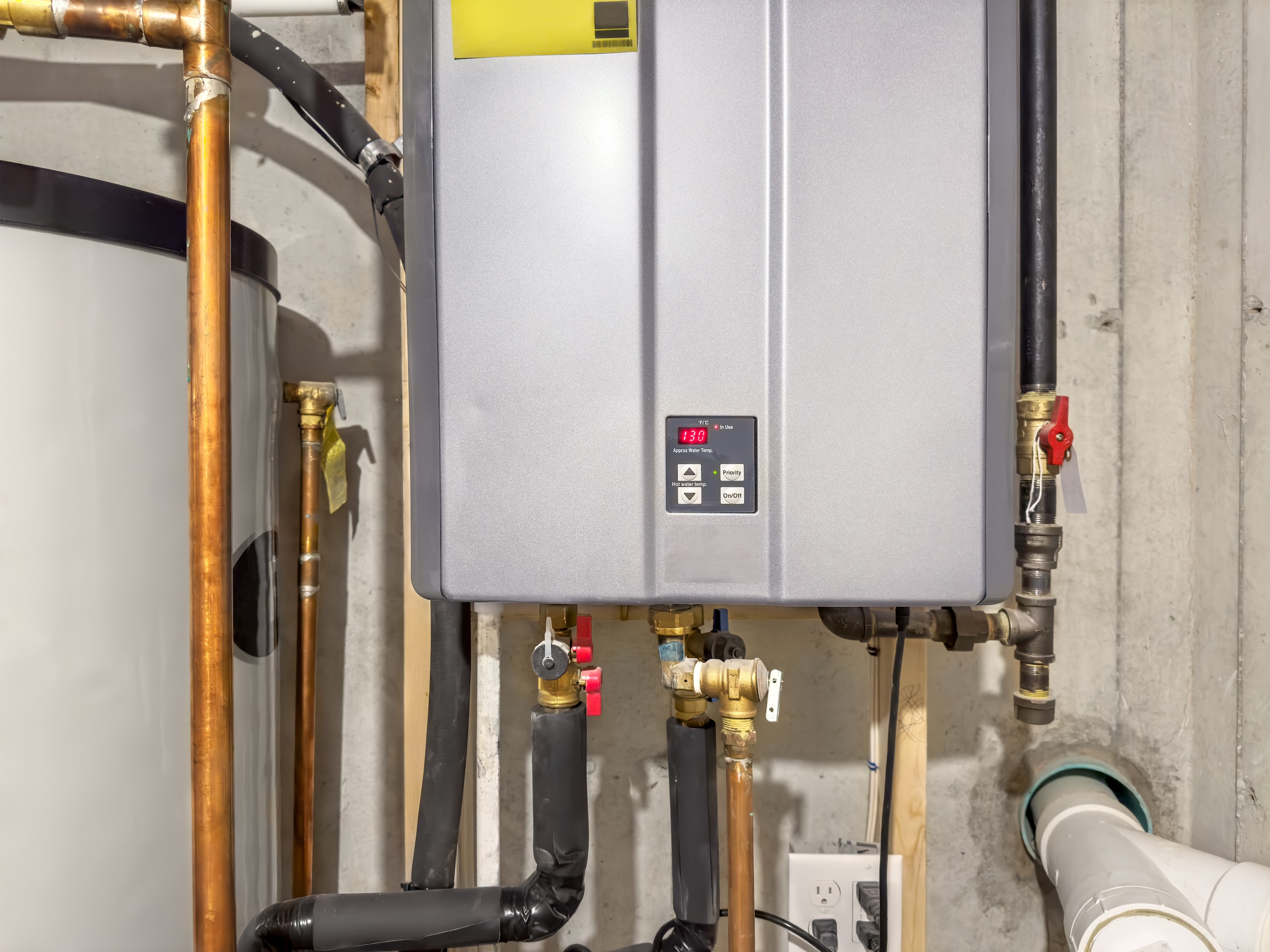Tankless vs. Traditional Water Heaters in Colorado